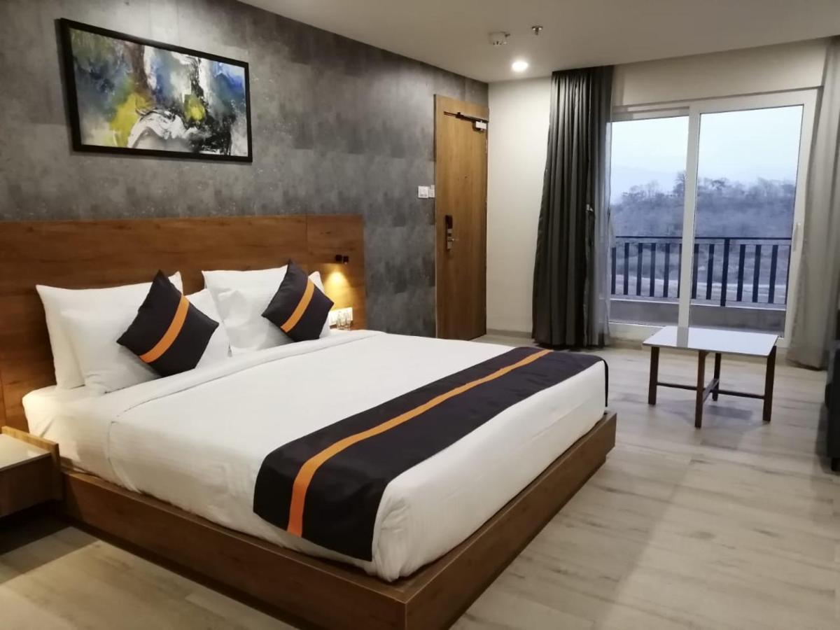 Comfort Inn , Statue Of Unity Kevadia Exteriér fotografie