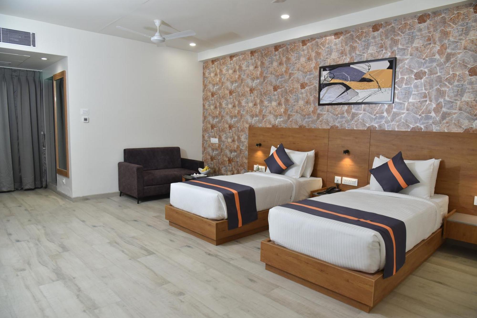 Comfort Inn , Statue Of Unity Kevadia Exteriér fotografie